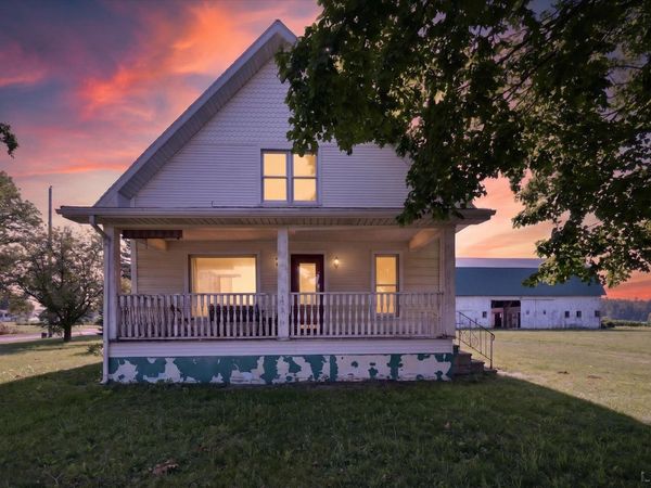 601 S Meridian , Hudson, MI 49247