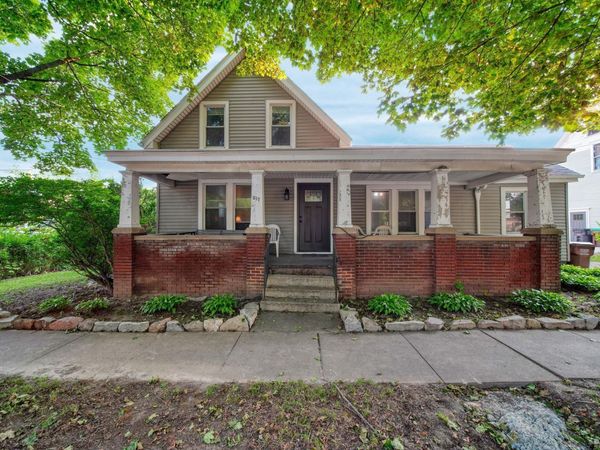 317 E Maple , Adrian, MI 49221
