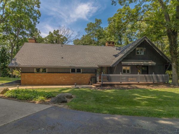 11726 Killarney Hwy, Brooklyn, MI 49230