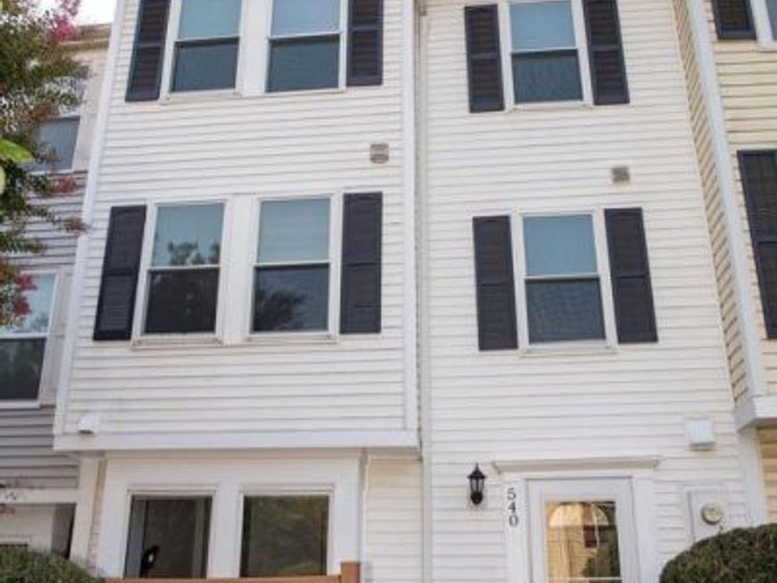 540 Palmtree Drive, Gaithersburg, MD 20878 Main Photo