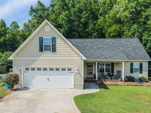 131 Woodbury Farm Drive , Jacksonville, NC 28540