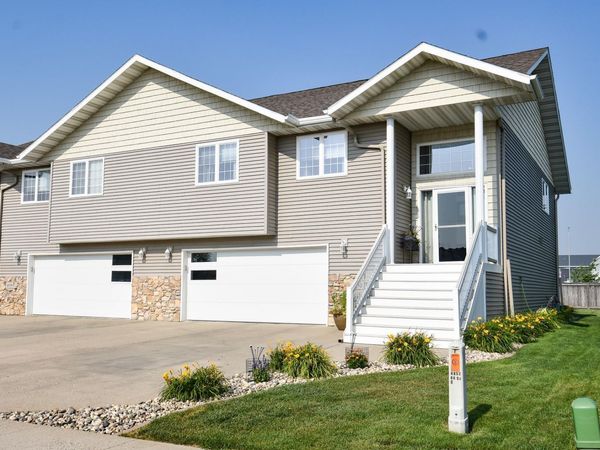 4857 44th Street S, Fargo, ND 58104