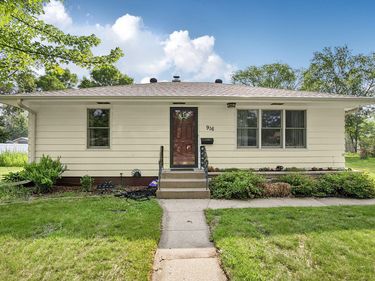 916 River Avenue S, Sauk Rapids, MN 56379