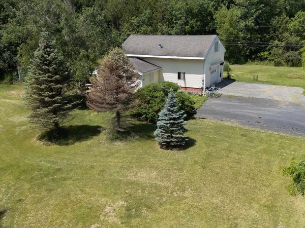 25 Ferry Road, South Hero, VT 05486