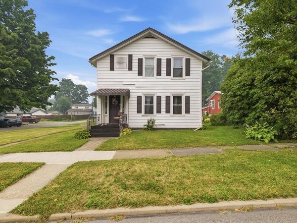 74 Sandusky St, Plymouth, OH 44865