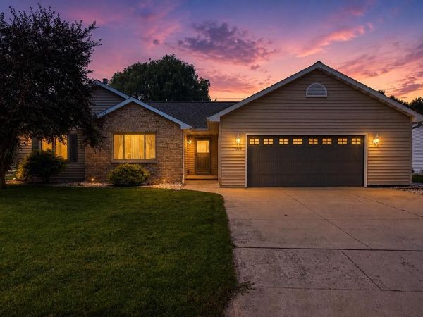 1203 MONTCLAIRE COURT, Appleton, WI 54915