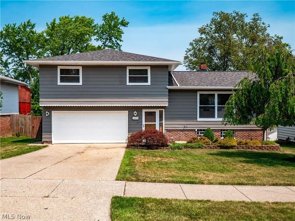 3496 Hetzel Drive , Parma, OH 44134