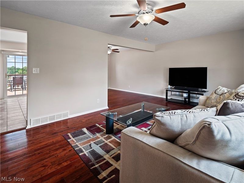 3496 Hetzel Drive, Parma, OH 44134 Photo 9