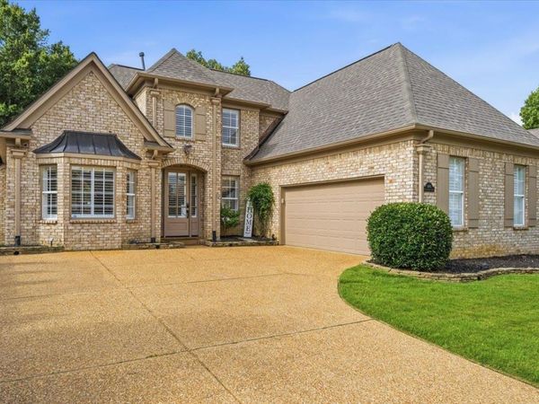 1495 LOUGHRIDGE LN, Collierville, TN 38017