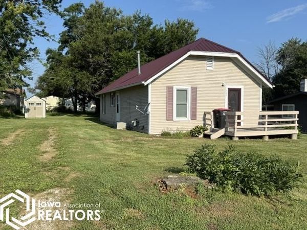 705 S Harrison Place, Mount Pleasant, IA 52641