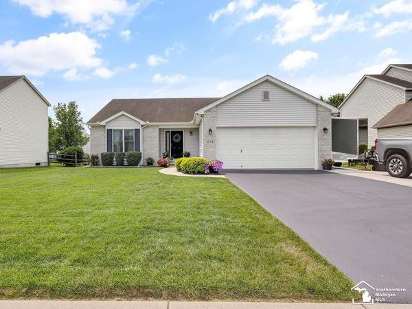 472 Buck Lane, Temperance, MI 48182