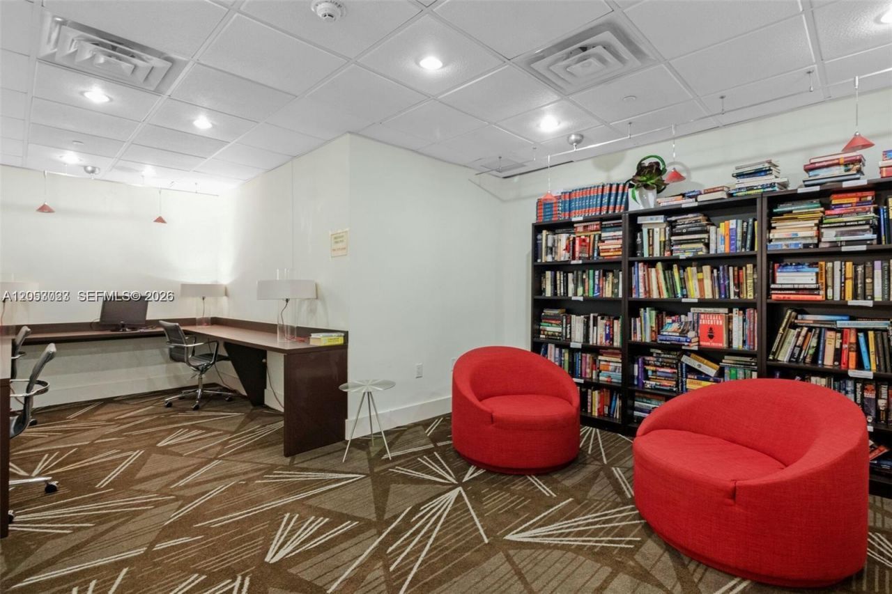 5701 Collins Ave , Unit 1707, Miami Beach, FL 33140 Photo