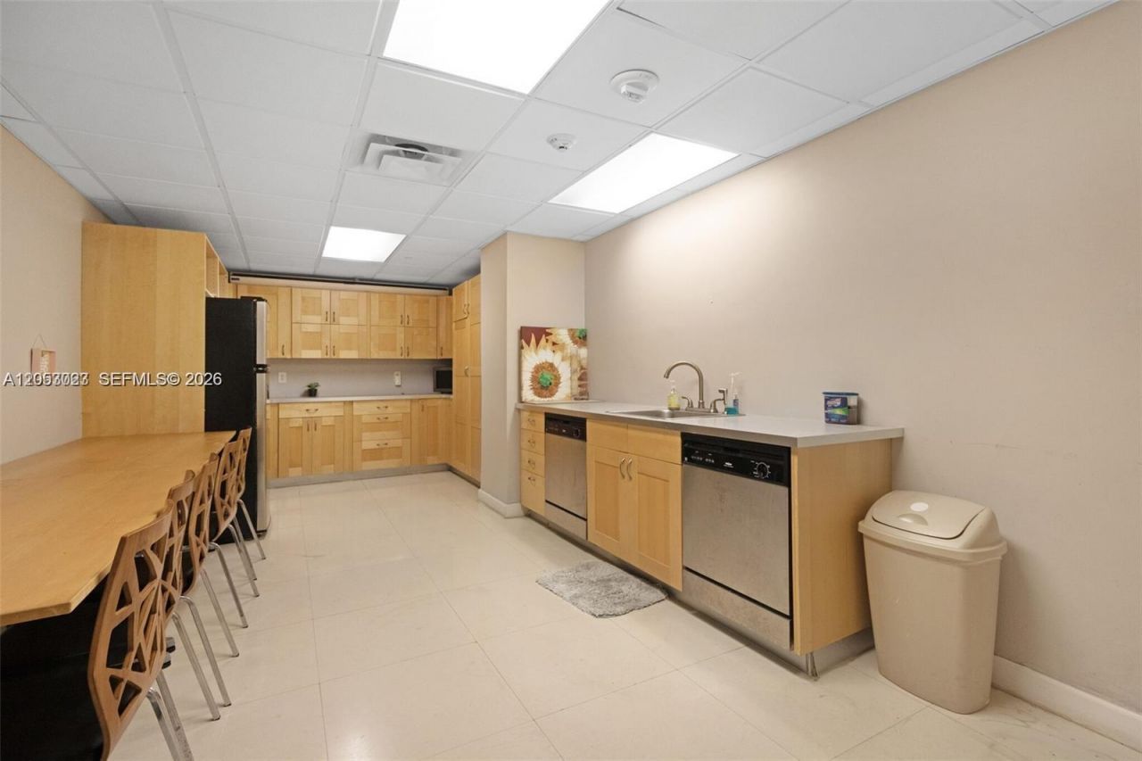 5701 Collins Ave, Unit 1707, Miami Beach, FL 33140 Photo