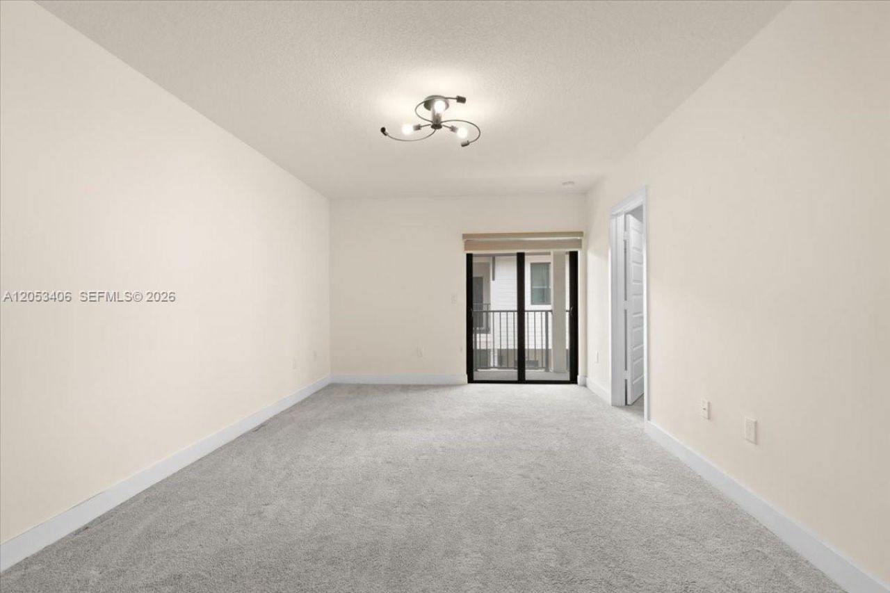 4746 NW 83rd Pkwy , Doral, FL 33166 Photo