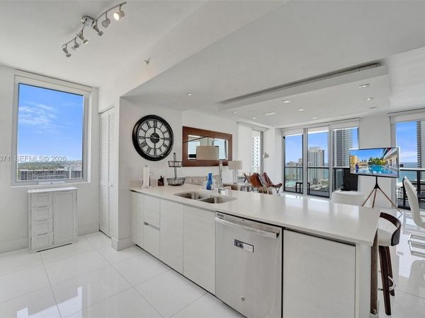 2600 E Hallandale Beach Blvd , Unit T1902, Hallandale Beach, FL 33009