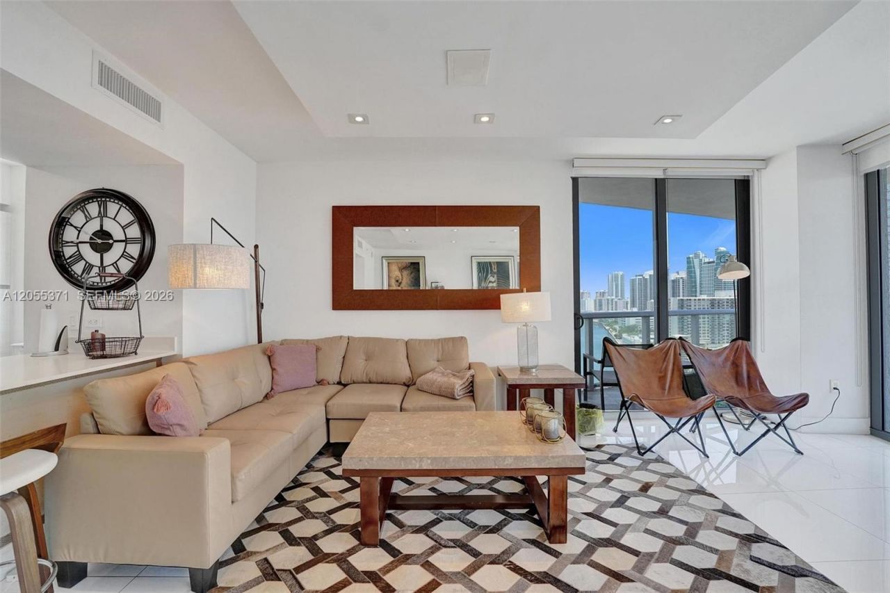 2600 E Hallandale Beach Blvd , Unit T1902, Hallandale Beach, FL 33009 Photo