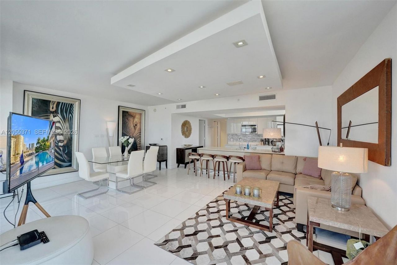 2600 E Hallandale Beach Blvd , Unit T1902, Hallandale Beach, FL 33009 Photo