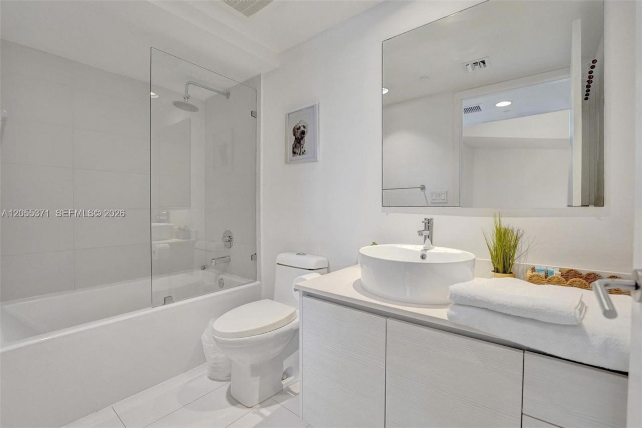 2600 E Hallandale Beach Blvd , Unit T1902, Hallandale Beach, FL 33009 Photo