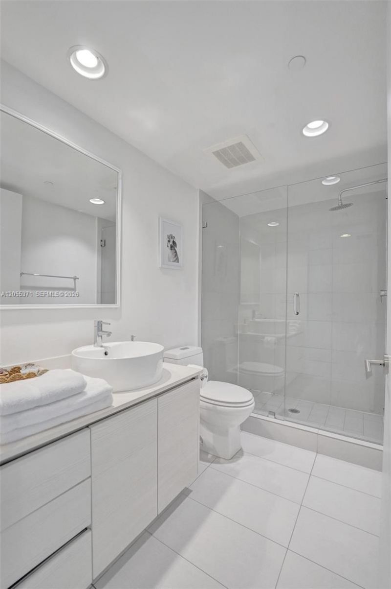 2600 E Hallandale Beach Blvd , Unit T1902, Hallandale Beach, FL 33009 Photo