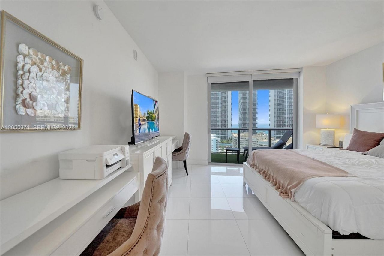 2600 E Hallandale Beach Blvd , Unit T1902, Hallandale Beach, FL 33009 Photo