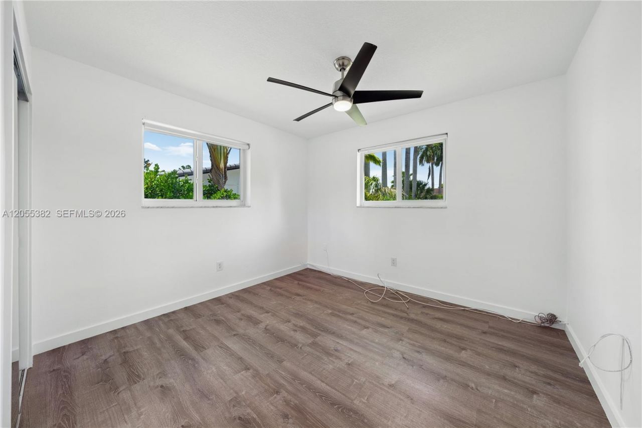 220 NW 130th Ave, Miami, FL 33182 Photo