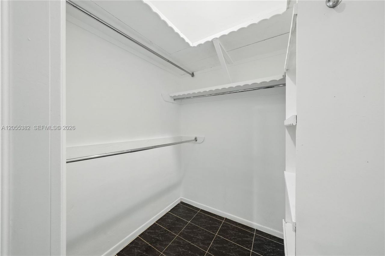 220 NW 130th Ave, Miami, FL 33182 Photo