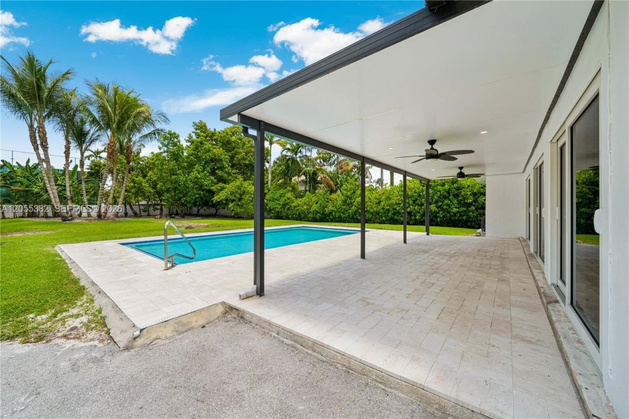 220 NW 130th Ave, Miami, FL 33182 Photo