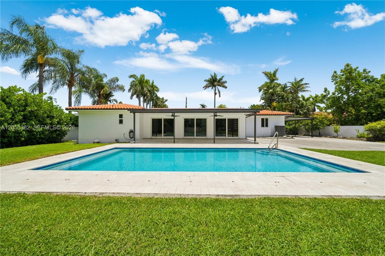 220 NW 130th Ave, Miami, FL 33182 Photo