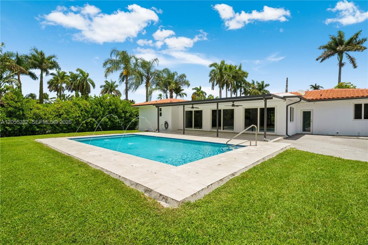 220 NW 130th Ave, Miami, FL 33182 Photo