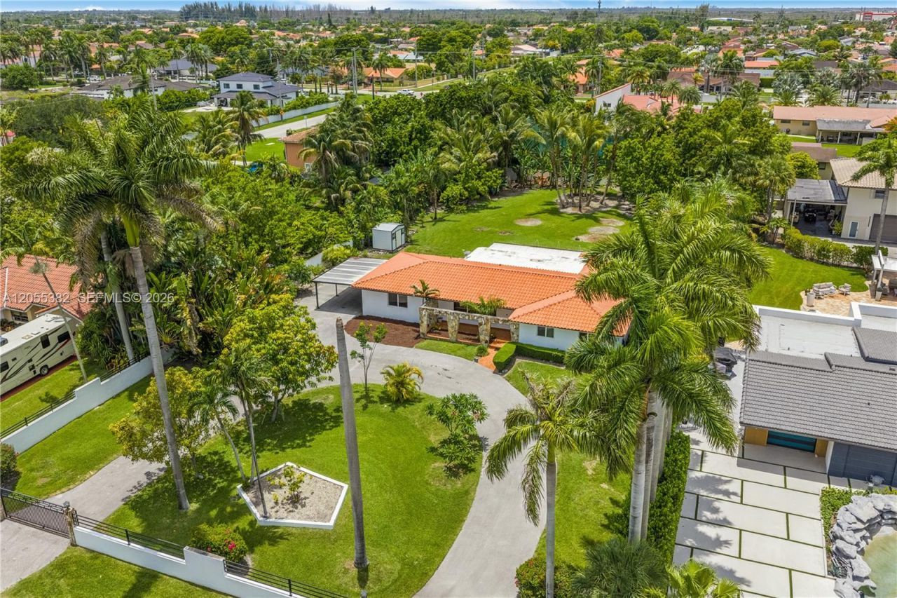 220 NW 130th Ave, Miami, FL 33182 Photo