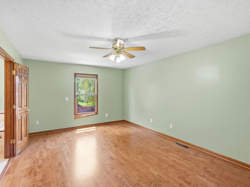 806 Claymore Court, Tipp City, OH 45371 Photo 17