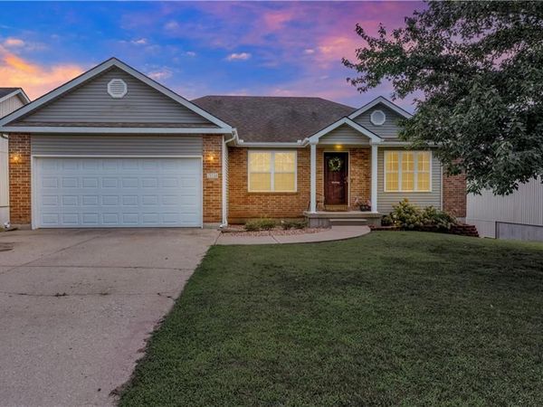 714 Burlington Road, Warrensburg, MO 64093