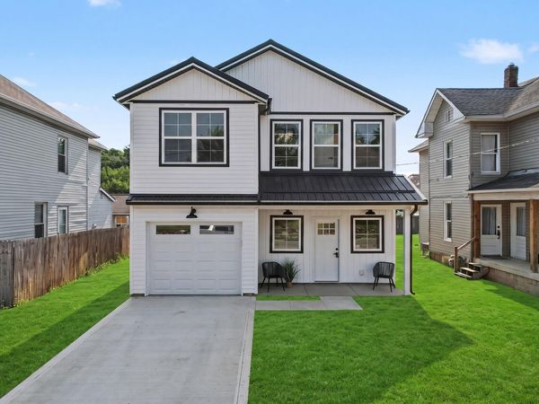 18 S Williams Street , Newark, OH 43055