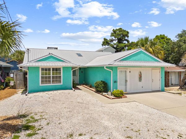 3924 Vicar Street, Panama City Beach, FL 32408