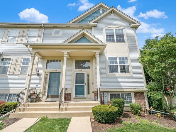 2661 N Augusta Drive N, Wadsworth, IL 60083