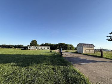 1397 Watts Road, Trenton, KY 42286