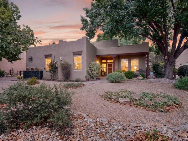 2805 Rio Orilla Lane NW, Albuquerque, NM 87120