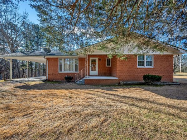 3355 Highway 47 North , White Bluff, TN 37187