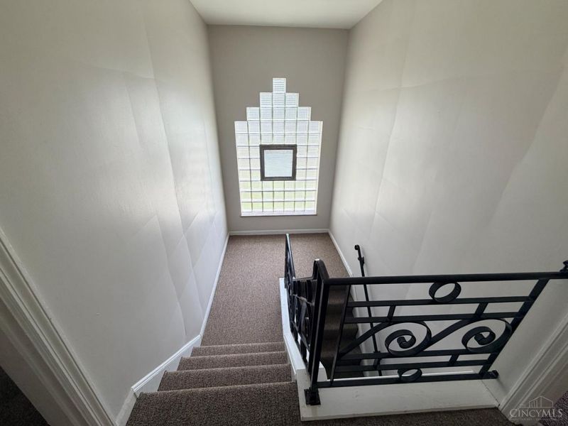 5855 Lathrop Place, Cincinnati, OH 45224 Photo 11