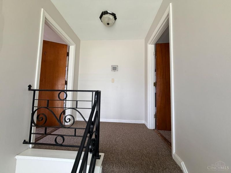 5855 Lathrop Place, Cincinnati, OH 45224 Photo 12