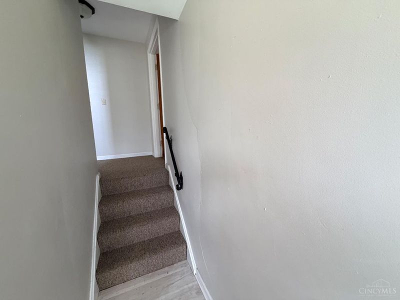 5855 Lathrop Place, Cincinnati, OH 45224 Photo 14