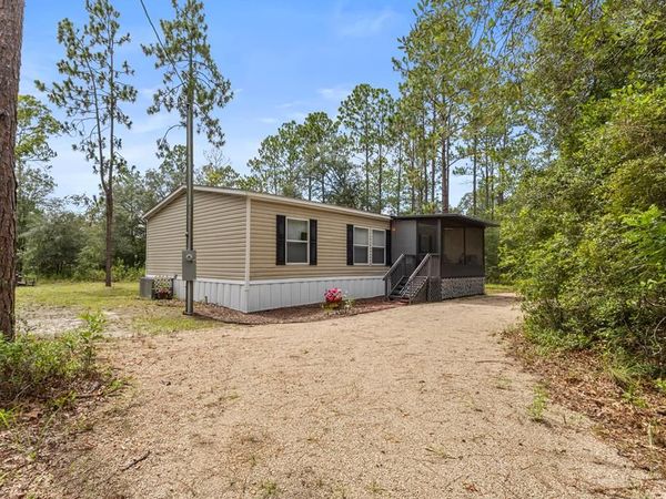 5829 NW 11th Ave, Bell, FL 32619