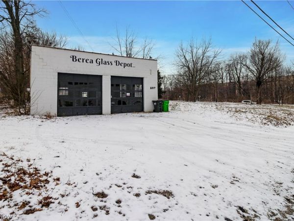 358 N Rocky River Drive , Berea, OH 44017