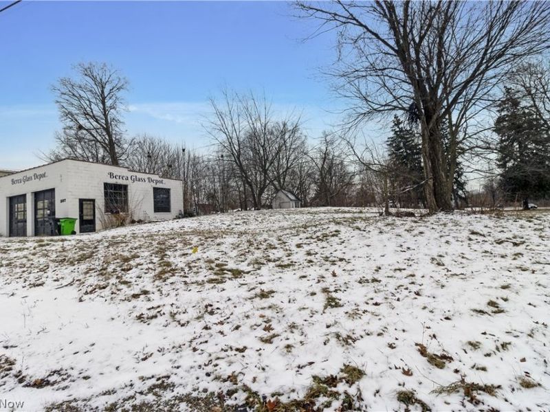 358 N Rocky River Drive, Berea, OH 44017 Photo 3