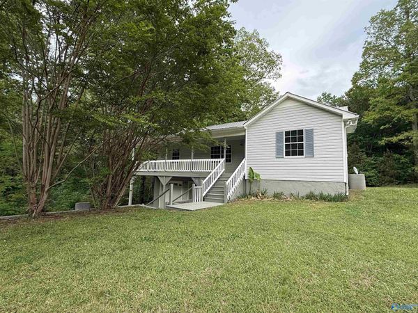 45 County Road 1424, Vinemont, AL 35179