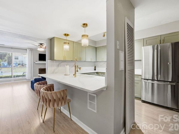 11002 Carmel Crossing Road, Charlotte, NC 28226