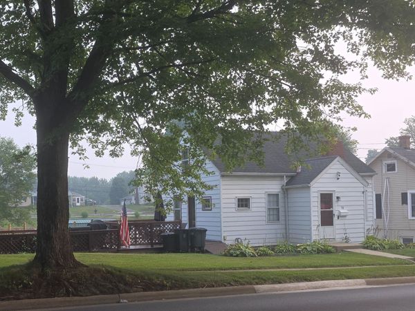311 W High Street , Mount Gilead, OH 43338