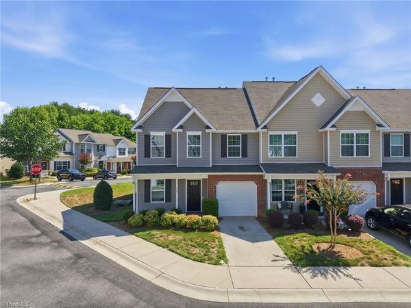 538 Song Sparrow Lane , Greensboro, NC 27409