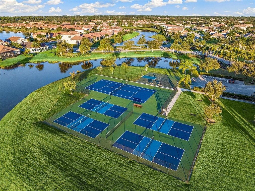 1721 Belmont Circle Sw, Vero Beach, FL 32968 Photo