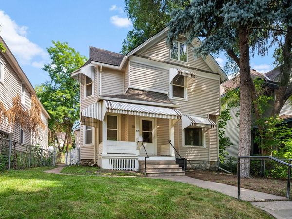 835 3rd Street E, Saint Paul, MN 55106